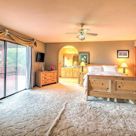 Spacious Kelseyville Home With Large Lakefront Deck! מראה חיצוני תמונה