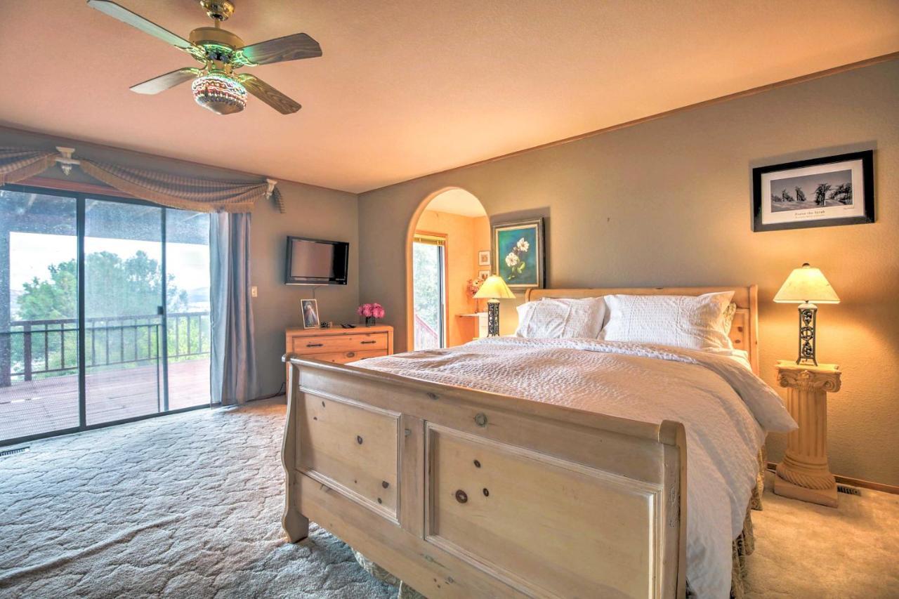 Spacious Kelseyville Home With Large Lakefront Deck! מראה חיצוני תמונה
