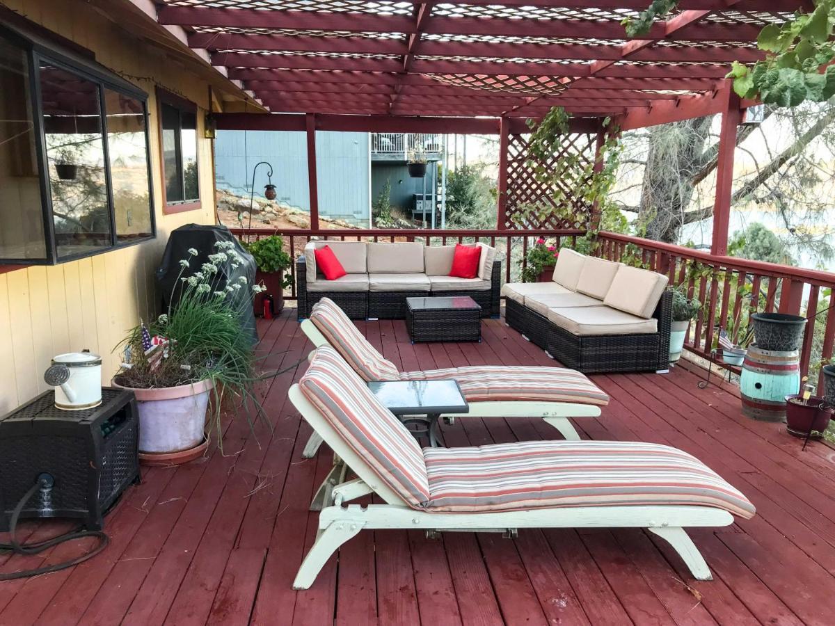 Spacious Kelseyville Home With Large Lakefront Deck! מראה חיצוני תמונה